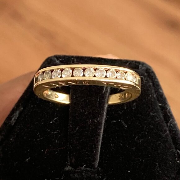 Elegant 10K Yellow Gold "I Love You" Chanel Diamond Band (0.40-0.50 CT) – Size 6 - Picture 14 of 17